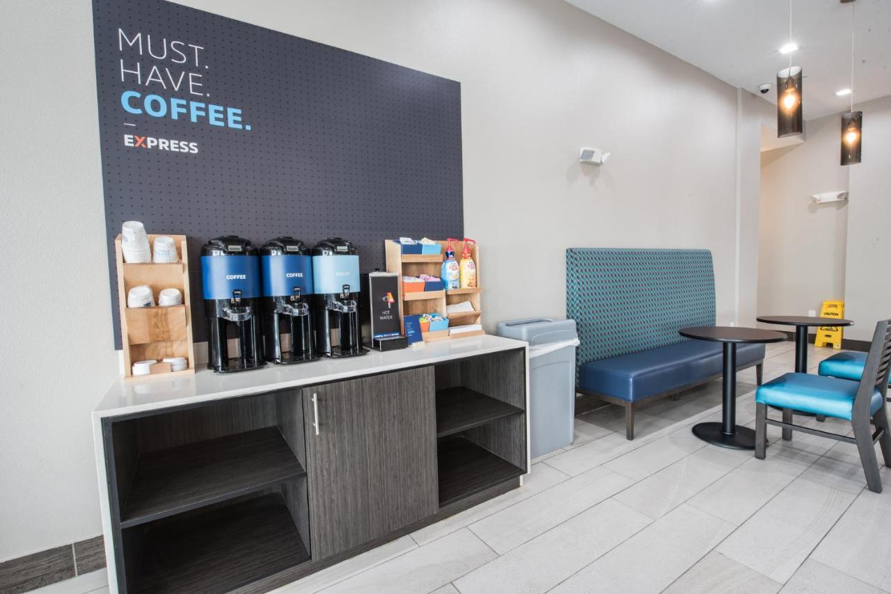 Holiday Inn Express & Suites Houston - Hobby Airport Area By Ihg Esterno foto