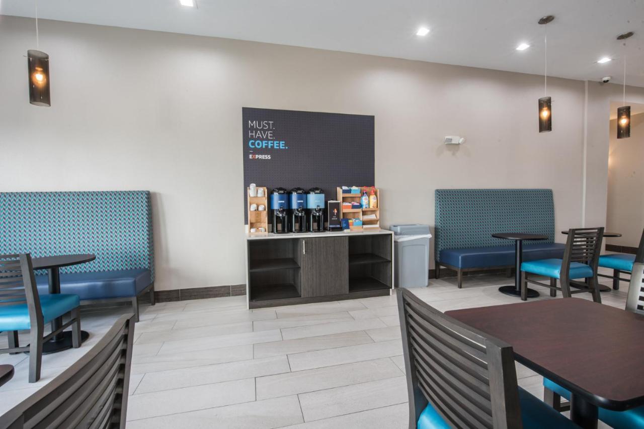 Holiday Inn Express & Suites Houston - Hobby Airport Area By Ihg Esterno foto